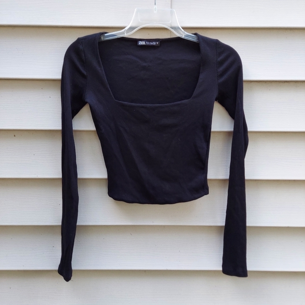 Zara's black woman's top. Size S 95% cotton 5% elastine. Stretchy. Girl Youth gi